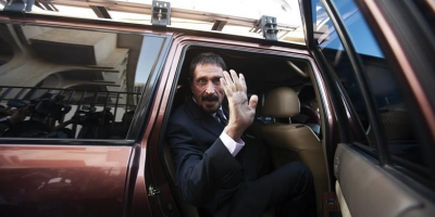 El creador del antivirus McAfee, imputado en EEUU por fraude con criptomoneda