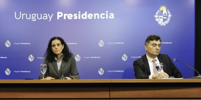 Socialistas piden renuncia de Arbeleche y Alfie