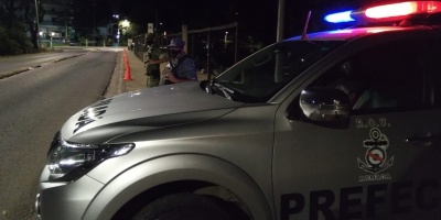 Prefectura dispers� en Maldonado a 650 personas en diversos puntos de la playa Mansa
