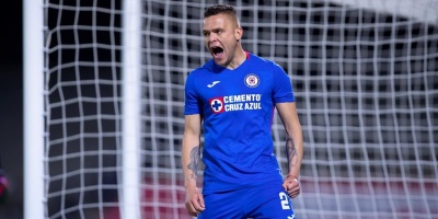 El uruguayo Rodr�guez decide triunfo de Cruz Azul que recupera el liderato