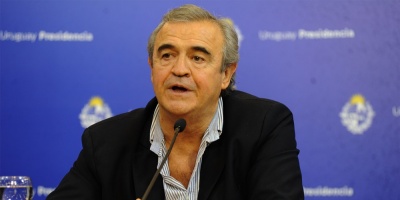 Larra�aga explic� por qu� la Polic�a no disolvi� aglomeraciones en el D�a Internacional de la Mujer