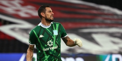 El portero de Chile y Racing Club Gabriel Arias contrae coronavirus