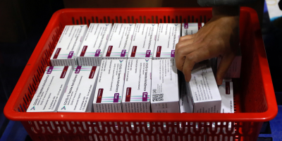 AstraZeneca vende 500.000 dosis de medicina con anticuerpos para covid a EEUU