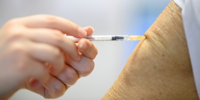 Comenz� la vacunaci�n en refugios del Mides con el remanente de las dosis de Pfizer