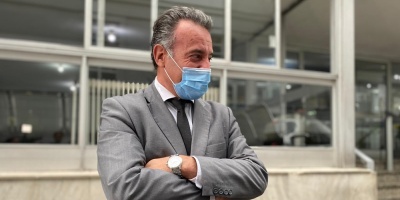 Salinas anuncia "ausencia temporal virtual"