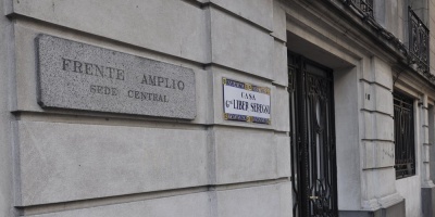 El Frente Amplio pidi� al gobierno que reduzca la movilidad y aplique medidas de protecci�n social