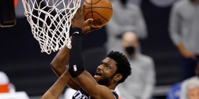 Clippers y Trail Blazers mejoran; Lakers y Heat se hunden