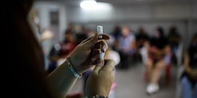 Am�rica retoma confinamientos por temor al colapso y a variantes de la covid