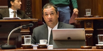 Senador Da Silva pide suspender celebraciones por Semana Santa