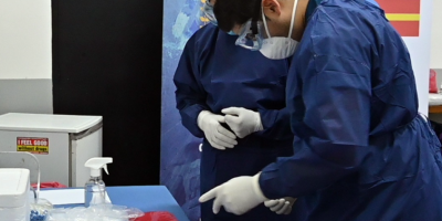 Florida inicia vacunaci�n a mayores de 40 mientras suben variantes de covid