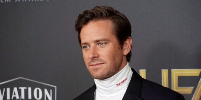 Armie Hammer pierde otro papel mientras sigue investigado por violaci�n