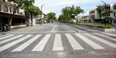 Restringen la circulaci�n de veh�culos en Guayaquil para contener la covid-19