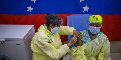 Entre la crisis y el miedo al colapso, Venezuela llega a su ola de COVID-19