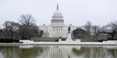Un coche atropella a dos polic�as en el Capitolio de EEUU