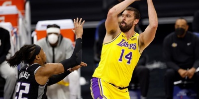 Jazz y Suns, una lucha sin cuartel; Antetokounmpo, 47 puntos