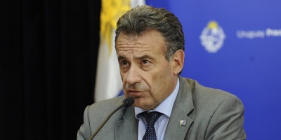 Salinas afirma la vacuna de AstraZeneca "es segura"