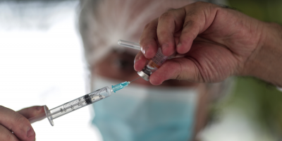 Brasil llega a 20 millones de vacunados de covid, casi 10 % de su poblaci�n