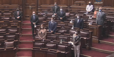 Realizaron un minuto de silencio en el Senado por las v�ctimas de la Covid-19