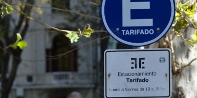 Edil blanco pide suspender transitoriamente el cobro del estacionamiento tarifado en el centro de Montevideo