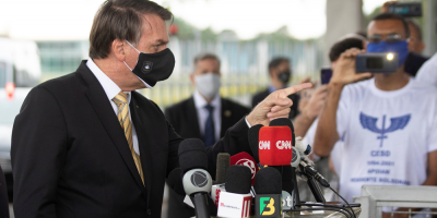 Bolsonaro afirma que el Ej�rcito es una garant�a de "estabilidad" para Brasil