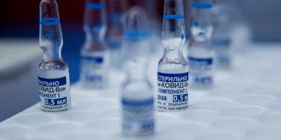 La vacuna rusa Sputnik V abre un debate en la pol�tica de compras de la UE