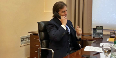 Lacalle Pou felicit� a Lasso por su victoria en las elecciones de Ecuador