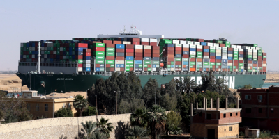 La Autoridad del Canal de Suez reclama 767 millones al "Ever Given"