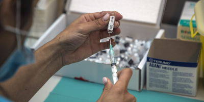 Pfizer adelantar� 50 millones de dosis de su vacuna a la UE a partir de abril