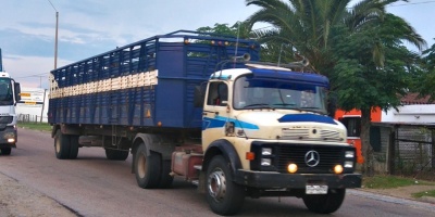 Transportistas de carga contin�an bloqueando puentes fronterizos con Argentina