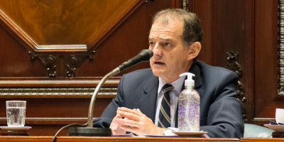 Manini R�os mostr� diferencias sobre cambios al art�culo que castiga violaci�n de normas sanitarias