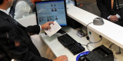 El Gobierno trabaja en implementaci�n de pasaporte sanitario