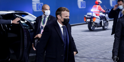 Macron pide "acelerar" la aplicaci�n de los Acuerdos de Par�s