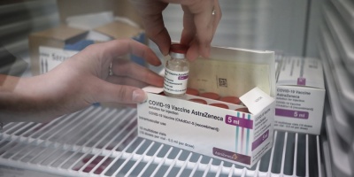 La Agencia Europea del Medicamento subraya los beneficios de vacunar con AstraZeneca