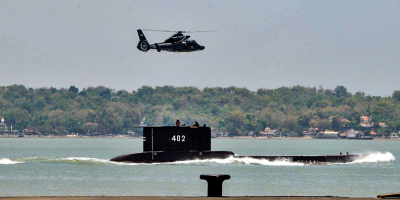 Indonesia promociona de manera p�stuma a la tripulaci�n del submarino hundido