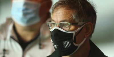 El argentino Ariel Holan renuncia como t�cnico de Santos