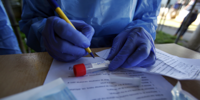 Registraron 65 muertes por covid-19 y se superaron los 2.800 fallecimientos