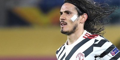 Cavani env�a al United a Polonia