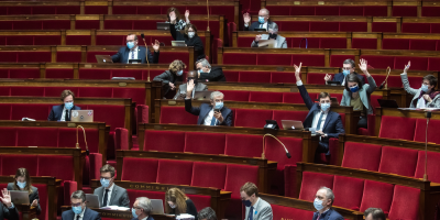 Los diputados franceses aprueban la creaci�n de un certificado sanitario