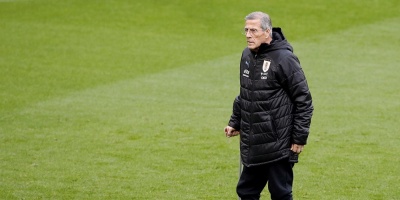 Su�rez, Valverde y Ara�jo en la lista, con Cavani ausente por sanci�n