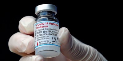 Descartan que el f�rmaco anticovid de Moderna contenga "luciferina" en 66,6 ml