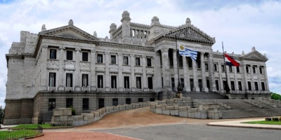 Lacalle critic� los cuestionamientos hacia Alfie que llevaron a que la ministra Arbeleche sea interpelada este mi�rcoles