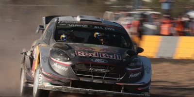 Ogier defiende el liderato sobre la tierra de Portugal