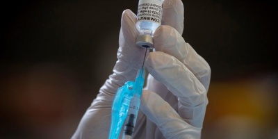 Bolsonaro pide al Supremo quitar restricciones contra la covid en 3 estados