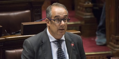 Senador Mah�a (FA): La situaci�n sanitaria est� "fuera de control" en Uruguay