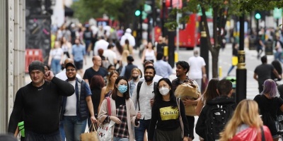 El avance de la variante india amenaza el desconfinamiento en el Reino Unido