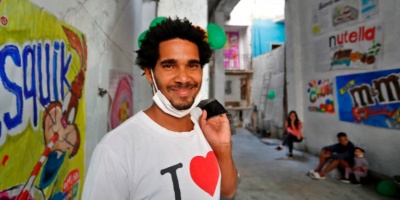 Dan de alta del hospital al artista opositor cubano Otero Alc�ntara tras un mes en el hospital