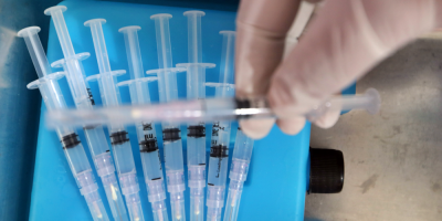 La vacuna china de Sinopharm puede producir ya 5.000 millones de dosis al a�o