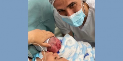 Edinson Cavani fue pap� nuevamente