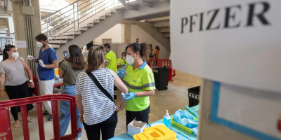 El regulador brit�nico aprueba la vacuna de Pfizer para los 12 a 15 a�os