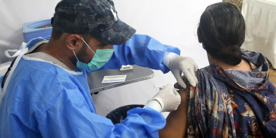 Pakist�n obligar� a vacunarse contra la covid-19 a todos los trabajadores